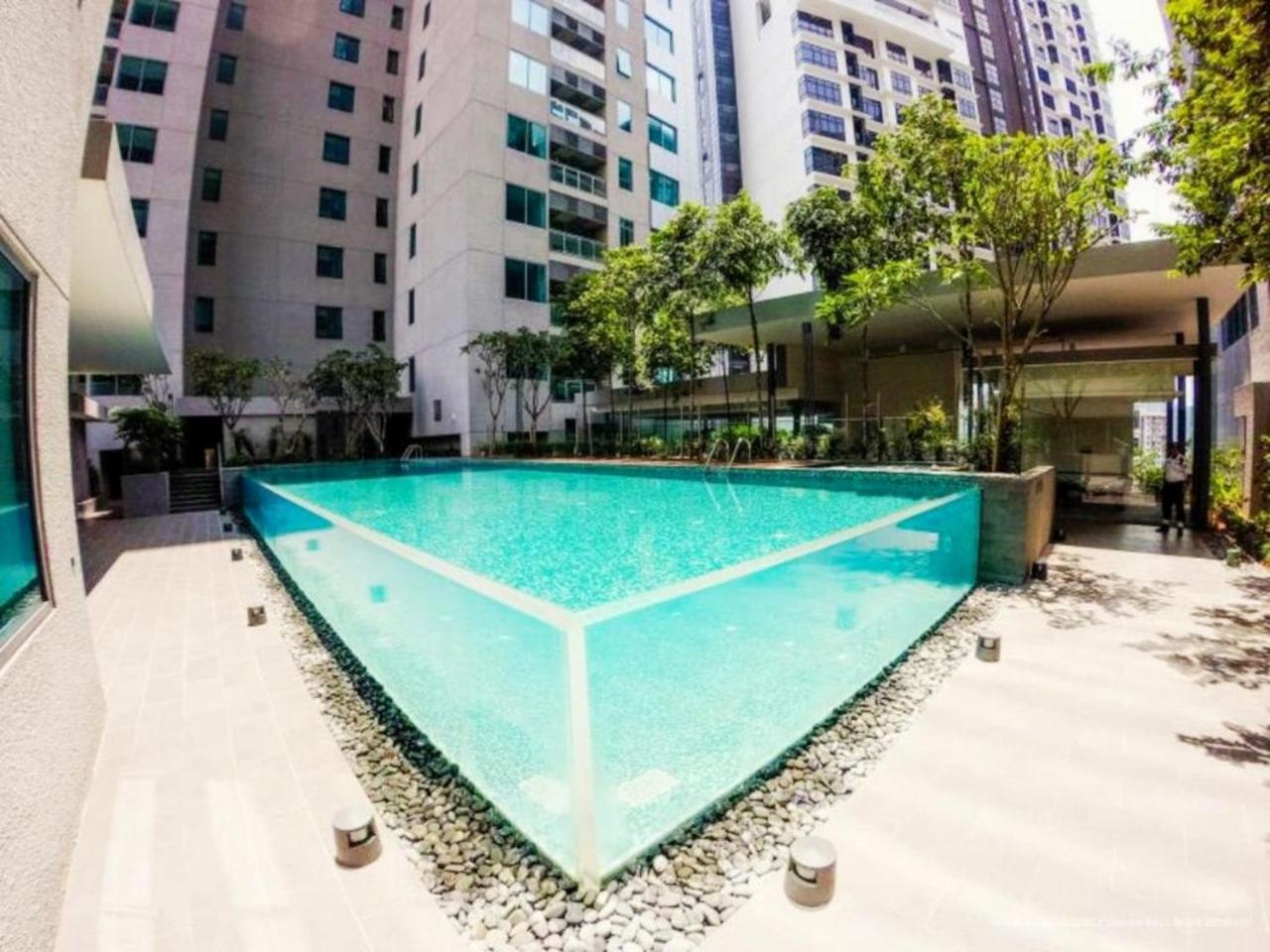 Summer Suites Klcc By Apartx Kuala Lumpur Luaran gambar