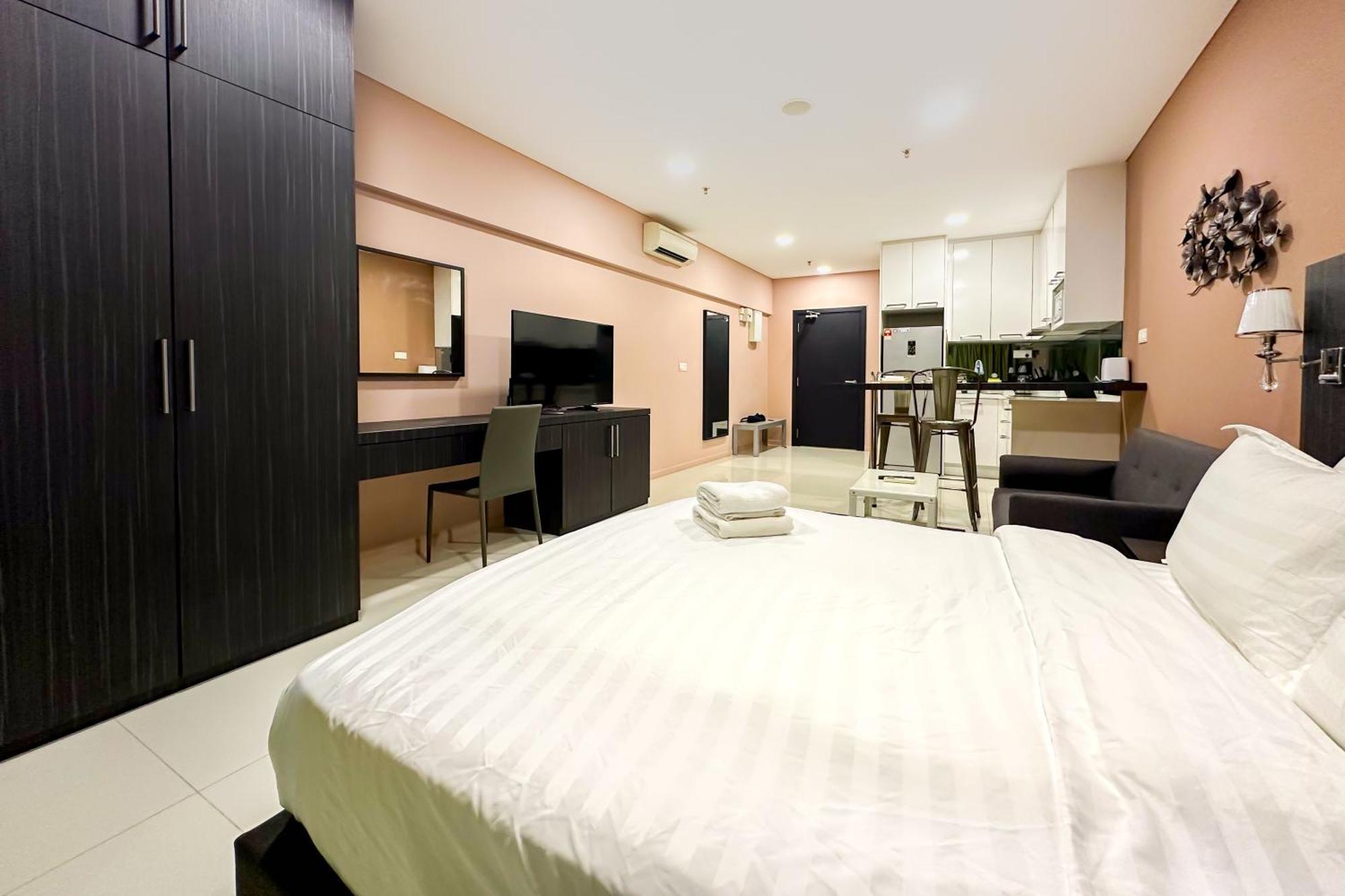 Summer Suites Klcc By Apartx Kuala Lumpur Luaran gambar