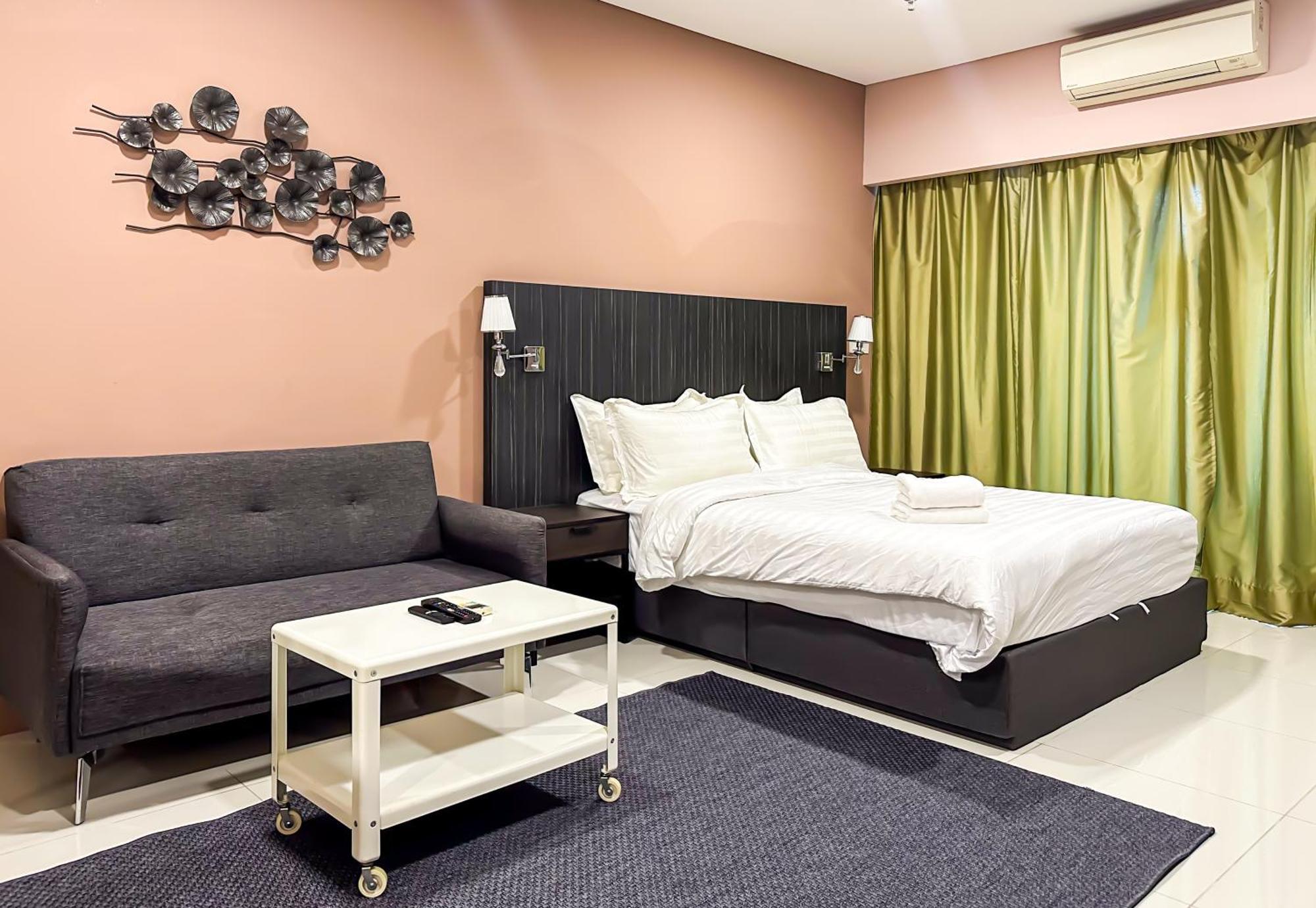 Summer Suites Klcc By Apartx Kuala Lumpur Luaran gambar